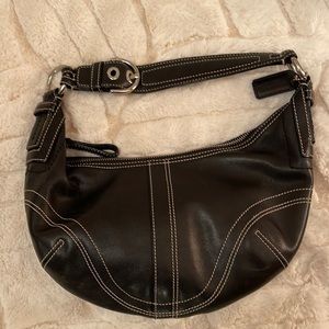 COACH LEATHER BAG-(EUC-  Excellent Used Condition)